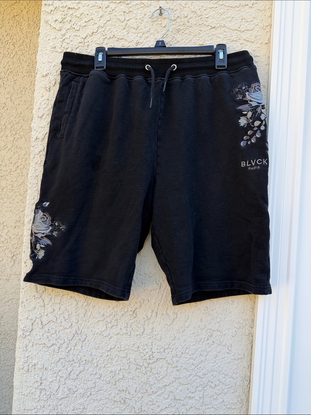 BLVCK Paris Men's Black Grey Floral Embroided French Terry Jogger Shorts Size XL
